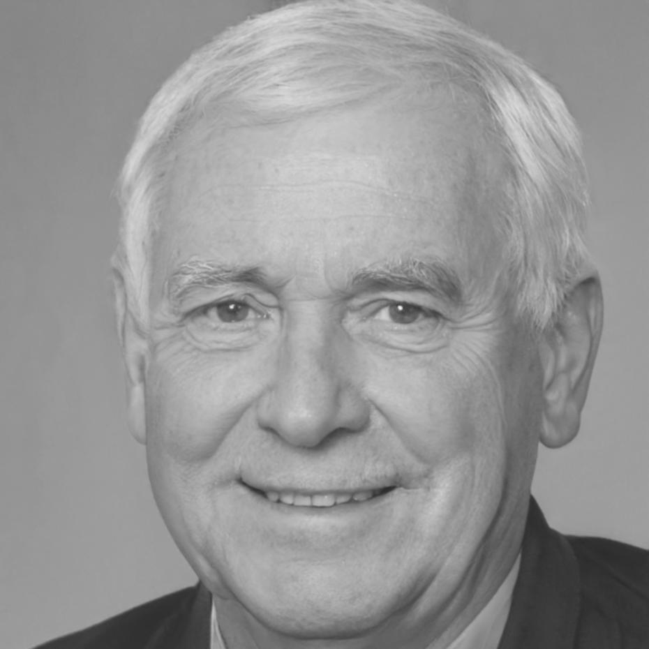 Lachlan Drummond business strategy instructor